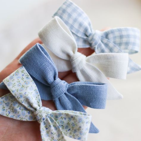 Light Blue Gingham, Bow Light, Newborn Bows, Gingham Linen, Baby Bow Headband, Handmade Hair Accessories, Diy Headband, Making Hair Bows