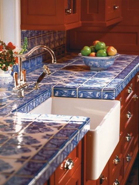 Blue And White Tiles, Tile Countertops Kitchen, Kitchen Dollhouse, Kitchen Remodel Countertops, Outdoor Kitchen Countertops, Kitchen Countertop Materials, Tile Countertops, Top Kitchen, Dark Kitchen Cabinets