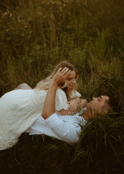 Best Places to Elope in Europe - brookeannekeepingyouwild.com Best Places To Elope, Cute Engagement Photos, Couple Engagement Pictures, Places To Elope, Spring Photoshoot, Engagement Pictures Poses, Elopement Packages, Film Clips, Engagement Session Outfits