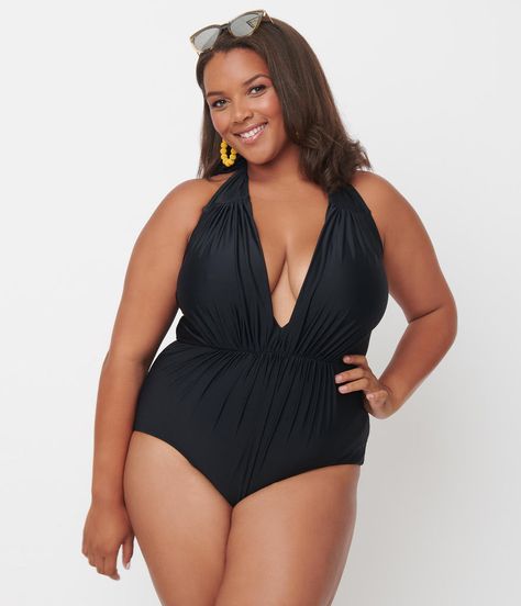 Unique Vintage Plus Size Black Halter Shirred Derek One Piece Swimsuit Retro One Piece Swimsuits, Pin Up Swimsuit, Unique Swimsuits, Retro Swimwear, Bathing Suits One Piece, Vintage Plus Size, Swimsuit Material, Vintage Swim, Vintage Swimsuit