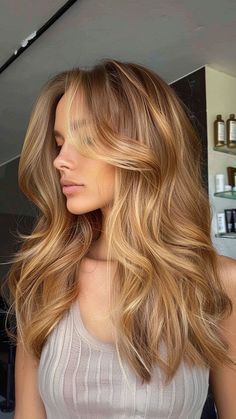 Golden Blonde Balayage On Blonde Hair, Copper Honey Blonde Hair, Dark Honey Blonde Hair Caramel, Honey Brown Blonde Hair, Dimensional Honey Blonde, Sunflower Blonde, Natural Strawberry Blonde Hair, Blonde Locs, Copper Blonde Hair Color