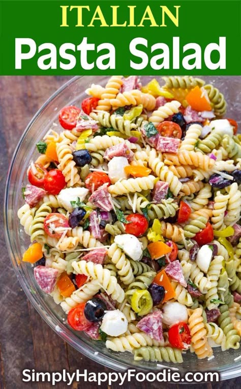 Italian Pasta Salad is loaded with yummy ingredients. Everything from salami, cherry tomatoes, and olives, to fresh mozzarella and more! This pasta salad recipe comes together quickly. This is one delicious pasta salad that will impress your guests! simplyhappyfoodie.com #italianpastasalad #pastasalad Mozerella Salad, Classic Pasta Salad Recipes, Pasta Salad Recipes With Italian Dressing, Italian Pasta Salad Recipes, Pasta Salads Cold, Best Italian Pasta Salad, Simply Happy Foodie, Easy Italian Pasta Salad, Salad Italian