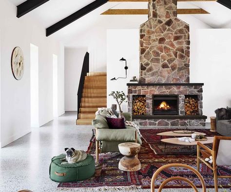 A 1930s Italian farmhouse is the perfect creative abode | Inside Out Cosy Fireplace, Mission Style Homes, Italian Farmhouse, Passive Solar Design, 1970s Home, Solar Design, Country Interior, Barn Style House, Fireplace Ideas