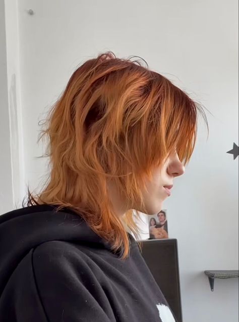 Soft Ginger Hair Color, Bleached Orange Hair, Ginger Hair With Light Highlights, Unstyled Shag Haircut, Red Fox Hair Color, Copper Mullet Hair Short, Chuuya Haircut, Redhead Mullet, Ginger Hair Short