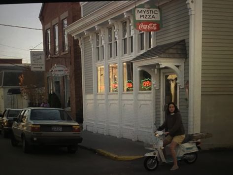 Mystic Pizza Movie, Mystic Pizza, Pizza Aesthetic, New England Coast, New Project Ideas, Runaway Bride, Fall Mood, Movie Wallpapers, Fall Feels