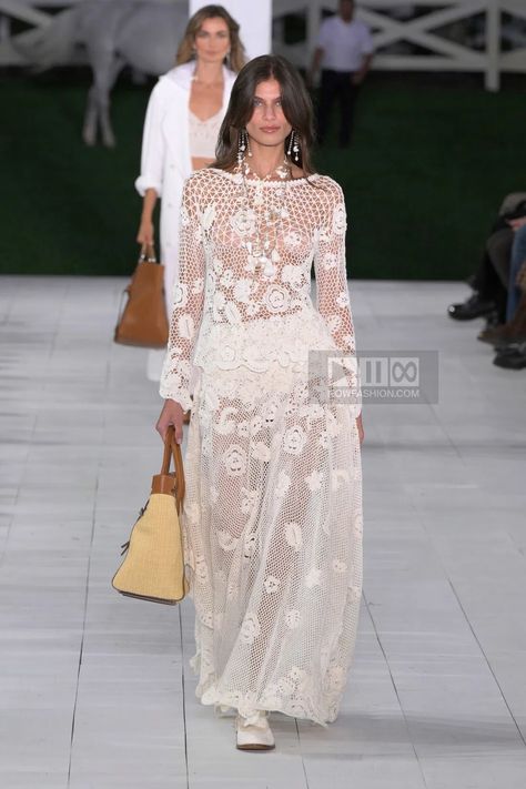 Ralph Lauren collection, Ready To Wear Spring Summer 2025, New York Fashion Week, Runway Look Ralph Lauren Ready To Wear, Ralph Lauren Fashion Show, New York Fashion Week Runway, Ralph Lauren Fashion, Designer Crochet, Fashion 2025, Crochet Couture, Summer 2025, Fashion Week Runway