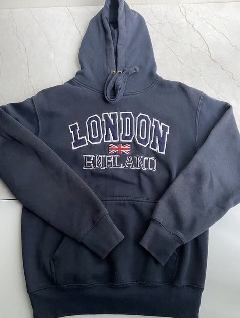 Jessie Core, Comfy Casual Summer Outfits, London Hoodie, Ruby Lyn, Garage Clothing, 2000 Fashion, Hoodie Aesthetic, Band Hoodies, Stockholm Fashion