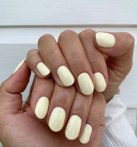 Pale Yellow Nails, Light Yellow Nails, Pastel Yellow Nails, Nails Charms, Gel French Manicure, Yellow Nails Design, Yellow Nail, Pastel Nails Designs, Summer Acrylic