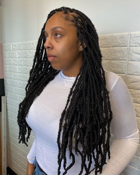 @locsbynoelle on Instagram: “Mid-back soft locs 😍 • • • • • •  #dmvpassiontwists #passiontwists #protectivestyleslbp #protectivestyling #hairstyles #locs #locsstyles…” Soft Locs Mid Back, Mid Back Locs, Hairstyles Locs, Locks Hair, Soft Locs, Boho Nails, African Hair, Natural Hair Braids, Hair Braids