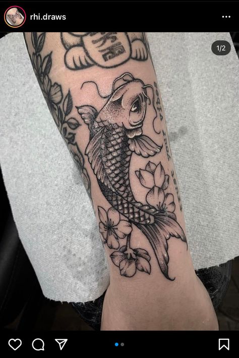 Forearm Tattoo Koi Fish, Blackwork Koi Tattoo, Koi Flash Tattoo, Coi Fish Traditional Tattoo, Coral Fish Tattoo, Traditional Tattoo Koi Fish, Koi Arm Tattoo, Koi Tattoo Design For Men, American Traditional Koi Fish Tattoo