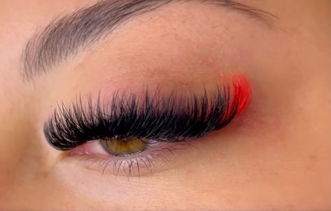 Eyelash Extensions With Red At The End, Lashes With Red At The End, Lash Extensions With Red Color, Red Lash Extensions Styles, Colour Lash Extensions, Black And White Eyelash Extensions, Colour Eyelash Extensions, Red And Black Lashes, Lash Extensions With Red