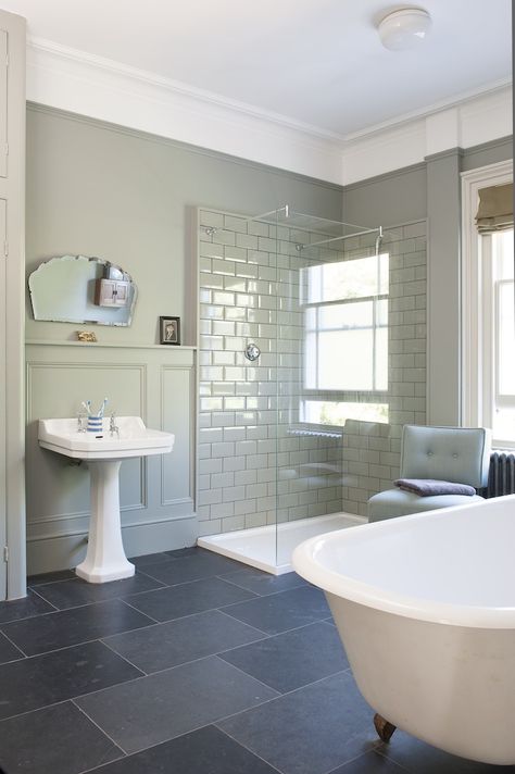 Bathroom Grey Tiles, Bathroom Tiles Ideas, Bathroom Grey, Trendy Bathroom Tiles, Grey Bathroom Tiles, Bathroom Paneling, Traditional Bathroom Designs, Tiles Ideas, Victorian Bathroom