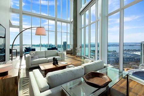 10 Gorgeous Studio Apartments Located in San Diego San Diego Luxury Homes, San Diego Apartments, New York City Penthouse, Art Deco Style Interior, Manhattan Penthouse, San Diego Home, Nyc Penthouse, Life Manifestation, Brand Aesthetic