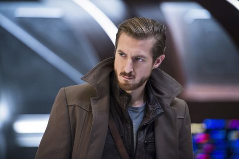 Here's the real reason why Rip Hunter disappeared from DC's Legends of Tomorrow  - DigitalSpy.com Rip Hunter, Arrow And Flash, Arthur Darvill, Captain Cold, White Canary, Dc's Legends Of Tomorrow, David Tennant Doctor Who, Supergirl Dc, Rory Williams