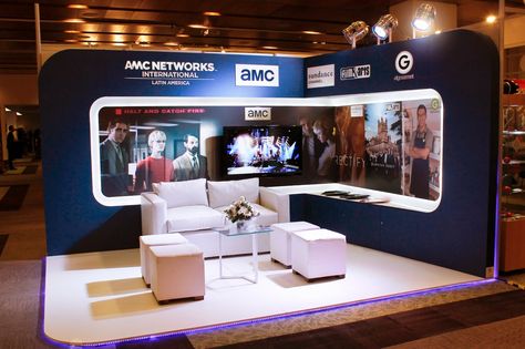 Event Entrance Arch, Show Rooms, Show Ideas, Technology Video, Event Entrance, Event Technology, Exhibition Stall Design, Trade Show Booth, Trade Show Exhibit