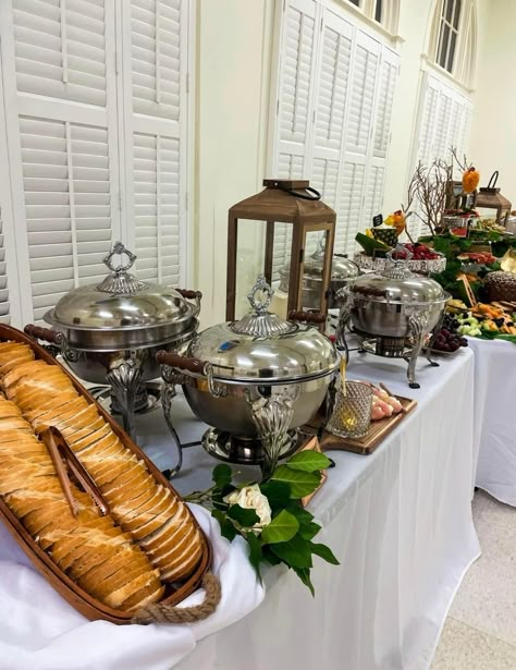 Soup Bar For Wedding, Southern Buffet Wedding, Wedding Soup Bar Receptions, Soup Buffet Ideas Wedding Reception, Soup Display Ideas, Fall Wedding Soup Bar, Food Table Decorations Buffet Ideas Wedding Reception, Soup Wedding Reception, Wedding Soup Bar