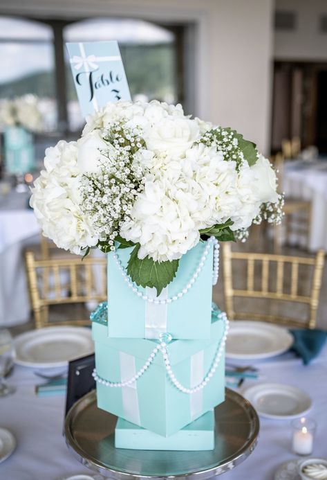 Tiffany And Co Centerpieces, Tiffany Tea Party, Tiffany And Co Centerpieces Ideas, Tiffany Party Themes, Tiffany Co Bridal Shower Theme, Tiffany And Co Table Decor, Tiffany And Co Sweet 16, Tiffany Blue Centerpieces Birthday Party, Tiffany And Co Party Theme Centerpieces Table Decorations