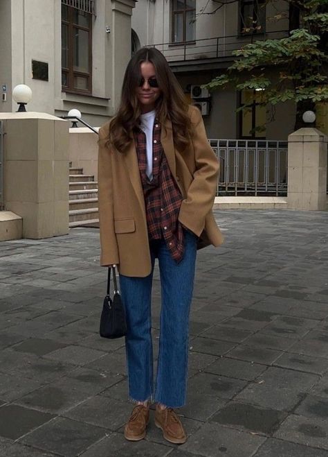 Everyday Blazer Outfits, Style Casual Chic, 일본 패션, Estilo Indie, Skandinavian Fashion, Casual Chique, Uggs Outfit, Corporate Outfits, Spring Look