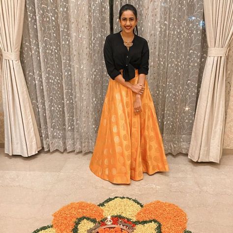 Black Shirt And Skirt, Outfit For Diwali, Shirt And Skirt Outfit, Niharika Konidela, Black Shirt Outfits, Shirt And Skirt, Latest Designer Sarees, Long Frocks, Ethnic Outfits