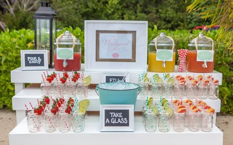 Margarita Table, Bachelorette Theme Ideas, Margarita Bachelorette, Margarita Party, Wedding Drink Station, Margarita Bar, Margarita Drink, Bachelorette Theme, National Margarita Day