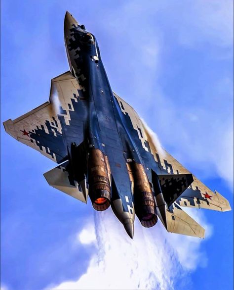 Su 57 Sukhoi, Fighter Planes Art, Russian Jet, Stealth Fighter, Russian Plane, Jet Fighter Pilot, Russian Fighter, Russian Air Force, Airplane Fighter