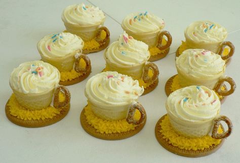 tea cup cakes Cup Of Tea Cake, Tea Cup Birthday Cakes, Tea For Two Cupcakes, Teacup Cake Pops, Tea Cup Shaped Cake, Tea Cup Cupcakes, Best Party Appetizers, Tea Cup Cake, Tea Crafts