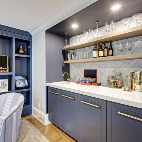 Navy Wet Bar Cabinets, Blue Wet Bar Cabinets, White Dry Bar Ideas, Wet Bar With Off Center Sink, Navy Blue Cabinets Basement Bar, Blue Cabinet Bar, Long Wet Bar Ideas, Wet Bar Accent Wall, Blue Bar Cabinet Ideas