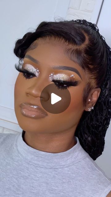 ILLS on Instagram: "Perfect birthday beat 🤍

Book this look under “ ILLS Glam” 

•

#nycmua #brooklynmakeupartist #makeuplooks #makeupforblackwomen #wakeupandmakeup #illsbeauty #melaninmakeupdaily #nymakeupartist #nymua #brooklynmua" Birthday Makeup For Black Women, Birthday Makeup, Glowy Makeup, Makeup For Black Women, Makeup Brands, Perfect Birthday, Makeup Ideas, Makeup Inspiration, Makeup Artist