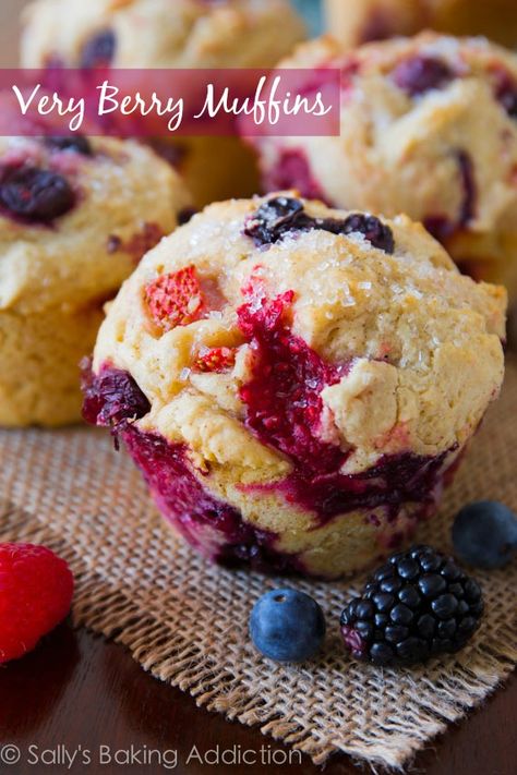 Jumbo Bakery-Style Very Berry Muffins, exploding with juicy berries in every single bite! @Sally McWilliam McWilliam McWilliam McWilliam [Sally's Baking Addiction] Triple Berry Muffins, Berry Muffin Recipe, Mixed Berry Muffins, Berry Desserts, Fruit Muffins, Bakery Style Muffins, Berry Muffins, Bread Muffins, Berry Dessert