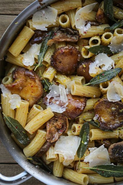 Pasta With Sage, Mushroom Sage Pasta, Pink Oyster Mushroom Recipe, Brown Butter Sage Pasta, Sage Butter Pasta, Rigatoni Pasta Recipes, Pasta Board, Pasta With Mushrooms, Oyster Mushroom Recipe