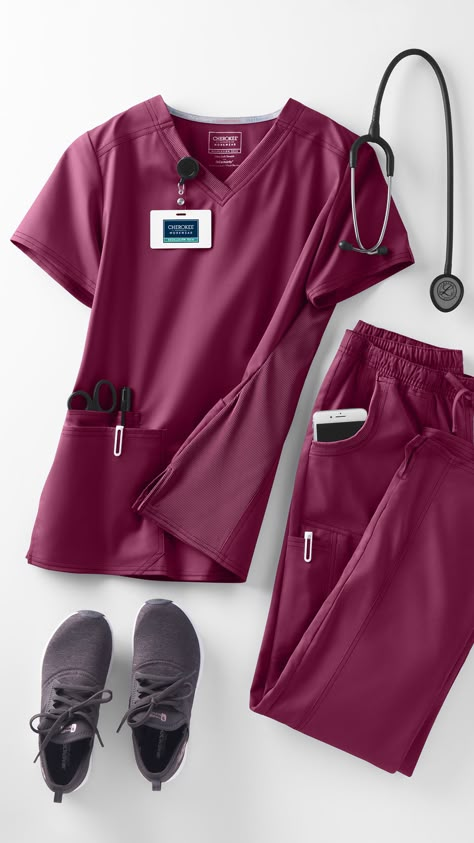 Scrubs For Doctors, Doctor In Scrubs, Doctors Scrubs, Cute Medical Scrubs, Lab Coat Fashion, Scrubs Uniform Cute, Nurses Scrubs, Doctor Uniform, Nurse Outfit Scrubs