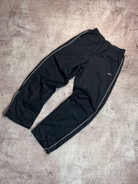 Nike Nike Vintage Mens Nylon Pants Drill Y2K | Grailed Nike Tracksuit Outfit, Nike Vintage Pants, Nike Parachute Pants, Black Nike Tracksuit, Nike Outfits Men, Vintage Nike Pants, Trackpants Nike, Cargo Pants Outfit Men, Vintage Nike Track Pants