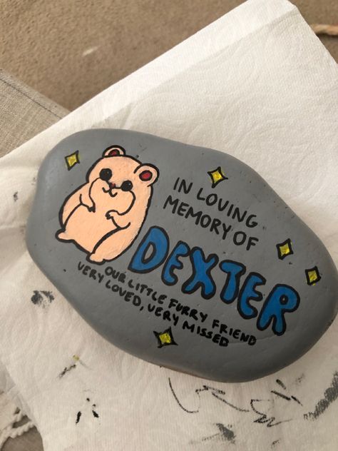 Hamster Memorial Ideas, Pet Headstones Diy, Pet Grave Ideas, Pet Grave Marker Diy, Cat Tombstone, Hamster Memorial, Pet Gravestone, Pet Tombstone, Pet Cemetary