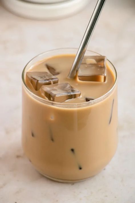 Cinnamon Brown Sugar Iced Coffee Brown Sugar Iced Coffee, Kopi Good Day, Comfort Playlist, Coffee With Condensed Milk, Diy Iced Coffee, Brown Sugar Coffee, Cinnamon Hot Chocolate, Best Iced Coffee, Cold Coffee Recipes