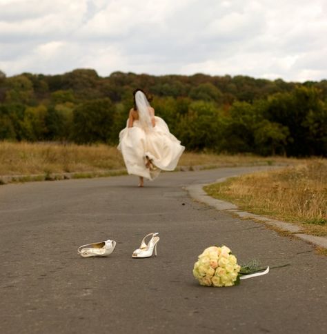 Ella Aesthetic, The Runaway Bride, Bride Shoot, Fear Of Commitment, Chestnut Springs, Champagne Problems, Runaway Bride, Bride Photoshoot, The Runaway