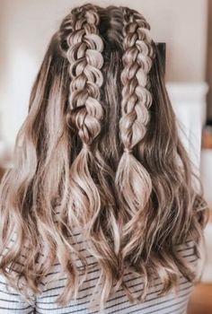 Hair Styles For A Dance Schools, Hairstyle For Family Pictures, Cute Braid Hairstyles For School, Cute Simple Braid Hairstyles, Cute Hairstyles Pics, Preppy Haircuts For Teens, Braids Half Up, Warrior Braids Woman, Cute Hairstyles For A Dance