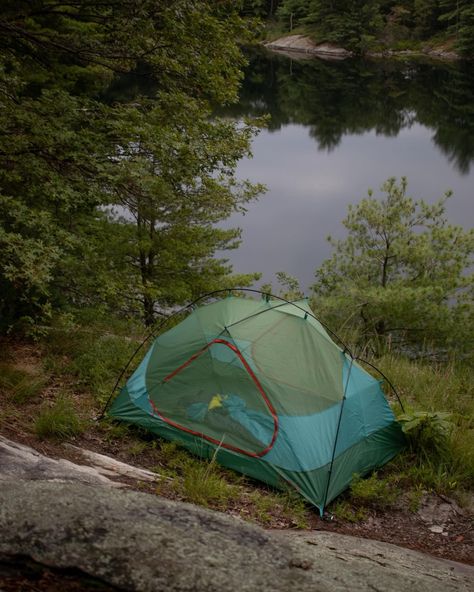 Waking up with a view! That’s got to be one of the best feelings On this particular wake up, I hadn’t slept very well It had rained all night and my rain fly, barely secured, couldn’t keep a large river of water from puddling in the middle of my tent, forcing me into strange poses in a failed attempt to stay dry I woke, or rather, finally gave up on sleep, as light started to peek through my tent in my damp sleeping bag There was a groggy grumpiness that started to fade as the dawn g... The Best Feelings, Best Feelings, Failed Attempt, Gave Up, Adventure Story, Got To Be, The Dawn, Sleeping Bag, Very Well