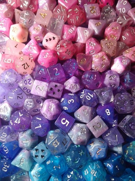 Dice Background, Shao Jun, Cool Dnd Dice, Beanie Hat Crochet, Dragon Dies, Dungeons And Dragons Dice, D&d Dungeons And Dragons, Crochet Free, Hat Crochet