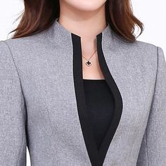 Projek Menjahit, Woman Suit, Blazer Pattern, Blazer Jackets For Women, Woman Suit Fashion, Classy Work Outfits, Stylish Work Outfits, Stylish Jackets, Casual Blazer