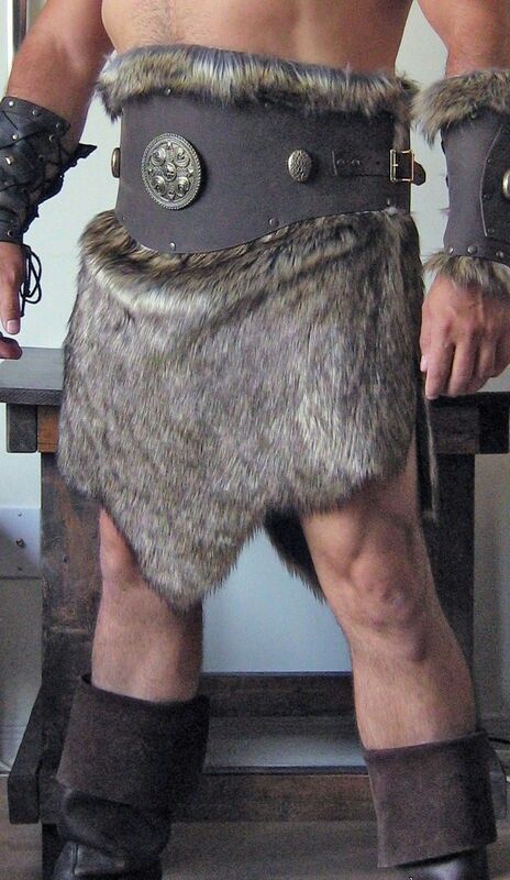 Fur loin cloth Viking Skirt, Barbarian Costume, Celtic Viking, Fur Skirt, Armor Clothing, Warrior Costume, Viking Men, Viking Costume, Viking Clothing