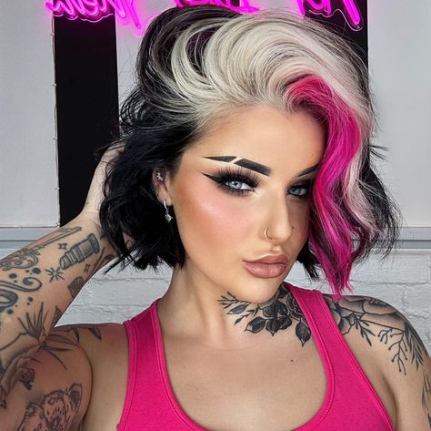 We're all about the placement and the POP 💥 @mollyhull_ always killing the Hot Hot Pink hair game 💗💋 #manicpanic #manicpanicprofessional #hair #haircare #hairstylist #hairinspo #healthyhair #hairstyles #hairsalon #crueltyfreebeauty #haircolor #veganhair #crueltyfreehairdye #saloninternational #saloncolour @creativeheadmag @prohairmag @hairdressersjournal @sallybeautyuk @salonservicesuk @astonandfincher @salonsdirect @adelprohairbeauty @salon_int 40 Af, Hair Color Placement, Split Dyed Hair, Hot Pink Hair, Hair Color Underneath, Vivid Hair Color, Creative Hair Color, Goth Hair, Neon Hair