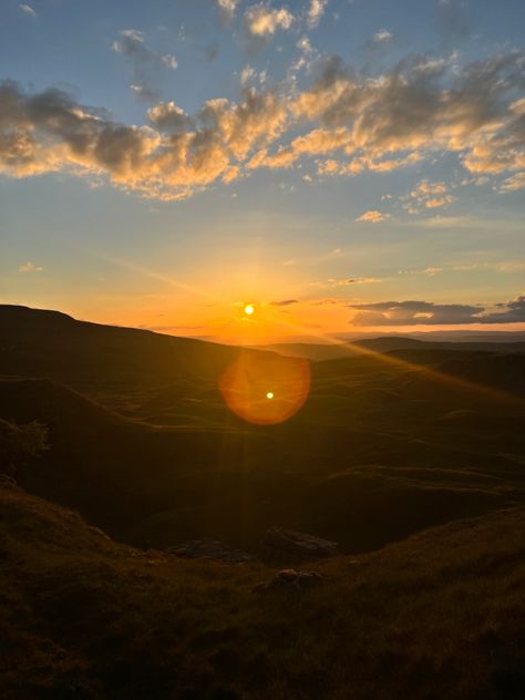 Clear Sky Sunset, Sunset Mountain Aesthetic, Mountain Sunsets, Hill Sunset, Yellow Hills, Divine Rivals, Sunset Hill, Road Pictures, Sunset Hills