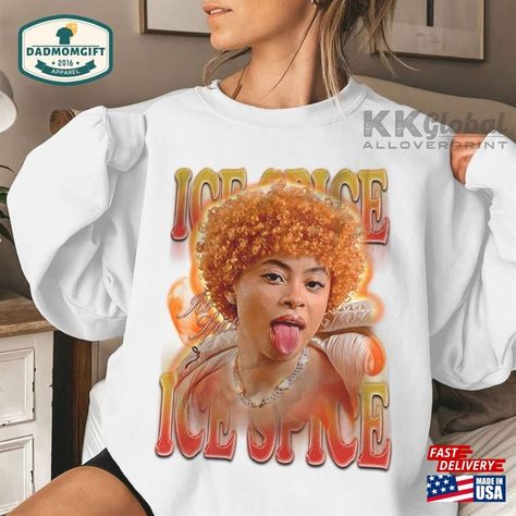 Ice Spice T Shirt, Grafic Tees, Ice Spice, Ice And Spice, Rap Tee, Funny T Shirts, Twill Tape, Top Trends, Sweatshirt Hoodie