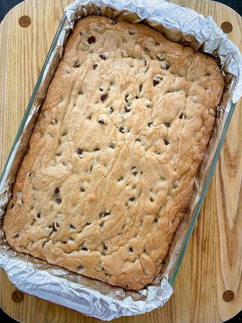 Bar Cookies 9x13 Easy, Pantry Desserts, Davy Crockett Bars, Congo Bars Recipe, Congo Squares, Conga Bars Recipe, Bar Cookies 9x13, Blonde Bars Blondie Brownies, Cherry Bakewell Blondies