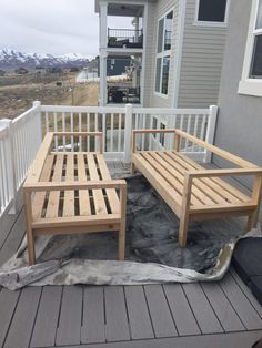 Build Your Own DIY Outdoor Furniture - Honeybear Lane Cheap Outdoor Furniture, Media Storage Unit, Build A Farmhouse Table, Ikea Expedit, Build A Table, L Shaped Couch, Diy Posts, Outdoor Couch, Deep Seat Cushions