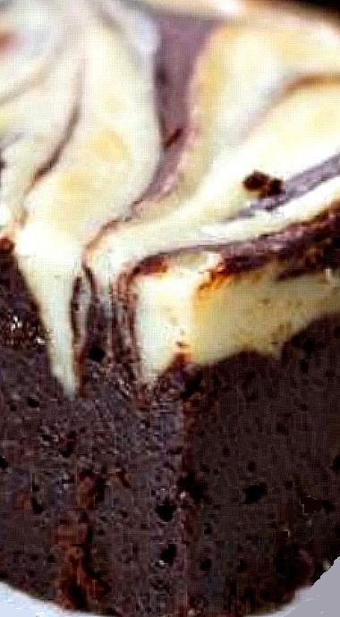 Trisha Yearwood's Marbled Chocolate Brownies Brownies With Cake Mix, Cream Cheese Brownies Recipe, Classic Brownies Recipe, Cheesecake Brownies Recipe, Brownie Desserts Recipes, Cheese Brownies, Xmas Baking, Cheesecake Brownie, 60s Makeup