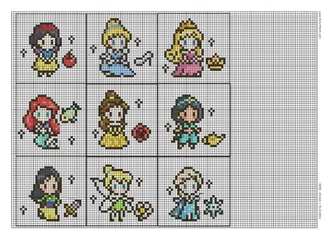 Cute Mini Cross Stitch Patterns, Mini Disney Cross Stitch, Small Disney Cross Stitch Patterns, Cross Stitch Disney Patterns, Cute Simple Cross Stitch, Disney Princess Pixel Art, D&d Cross Stitch, Cross Stitch Mini Patterns, Cute Small Cross Stitch