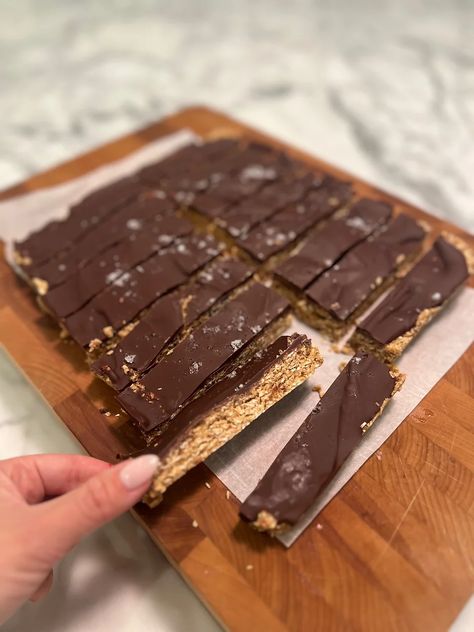 Peanut Butter Oat Protein Bars Peanut Butter Oat Protein Bar, Oat Protein Bar, Pumpkin Protein Bars, Oats Peanut Butter, Peanut Butter Oat, Healthy Protein Bars, Peanut Butter Protein Bars, No Bake Recipe, Protein Bars Homemade