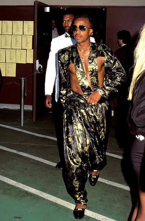 The Most Iconic '90s Outfits in VMAs History | Who What Wear Iconic 90s Outfits, Richard Johnson, Mc Hammer, Outrageous Fashion, Sound Board, True Roots, 80s Fashion Trends, 90s Girl, Real Hip Hop