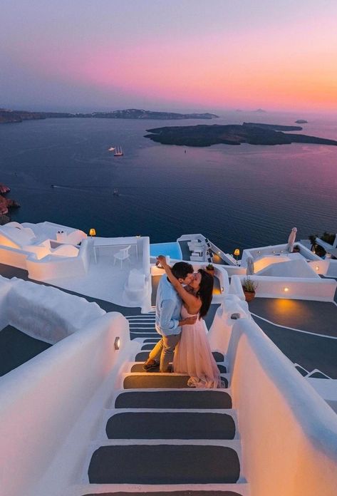 Santorini Greece Couple Photography, Santorini Greece Romantic, Honeymoon In Santorini, Santorini Greece Couple Goals, Santorini Greece Aesthetic Couple, Couple In Santorini, Couple Greece Aesthetic, Greece Couple Aesthetic, Santorini Couple Pictures